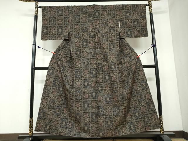 平和屋着物 本場大島紬 7マルキ 洋花格子文 正絹 DAAY5465ud