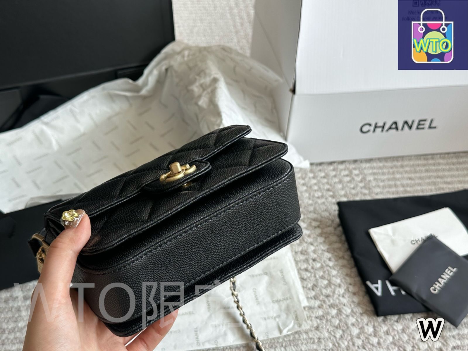 手にした瞬間視線を独り占め♪【 CHANEL 】クラッチバッグ 新作 新作CHANEL☆チェーンクラッチ23春夏 キャビア 入手困難 直営1点