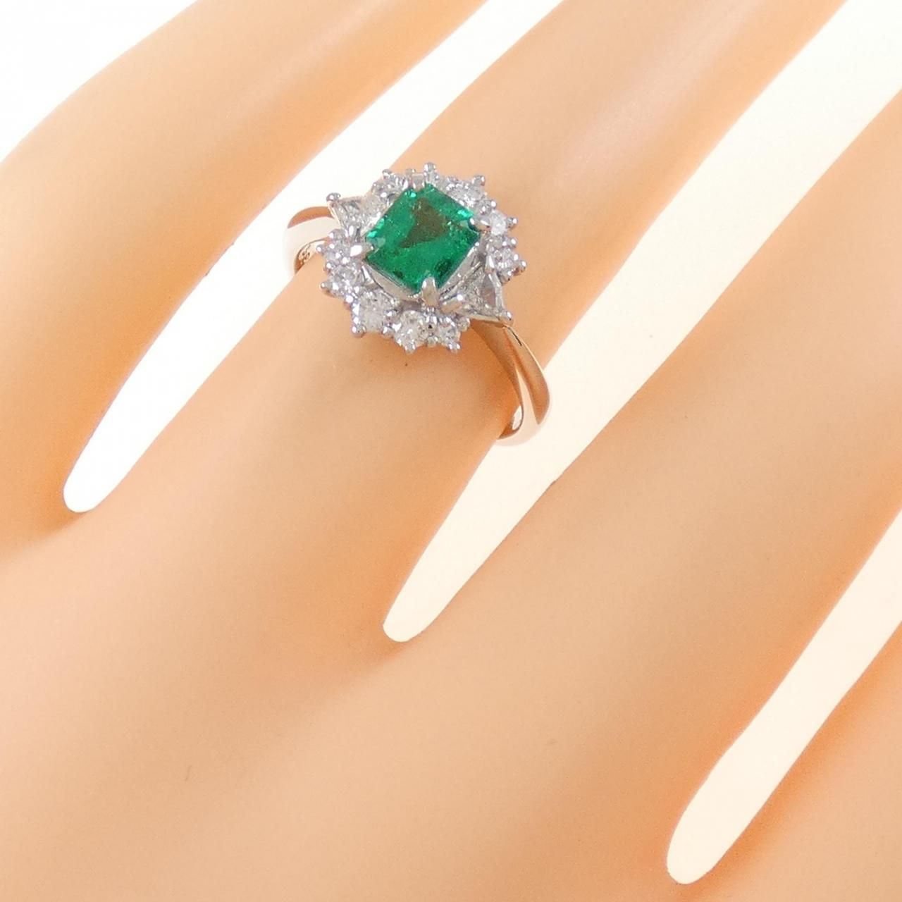 PT エメラルド リング 0.53CT - メルカリ 