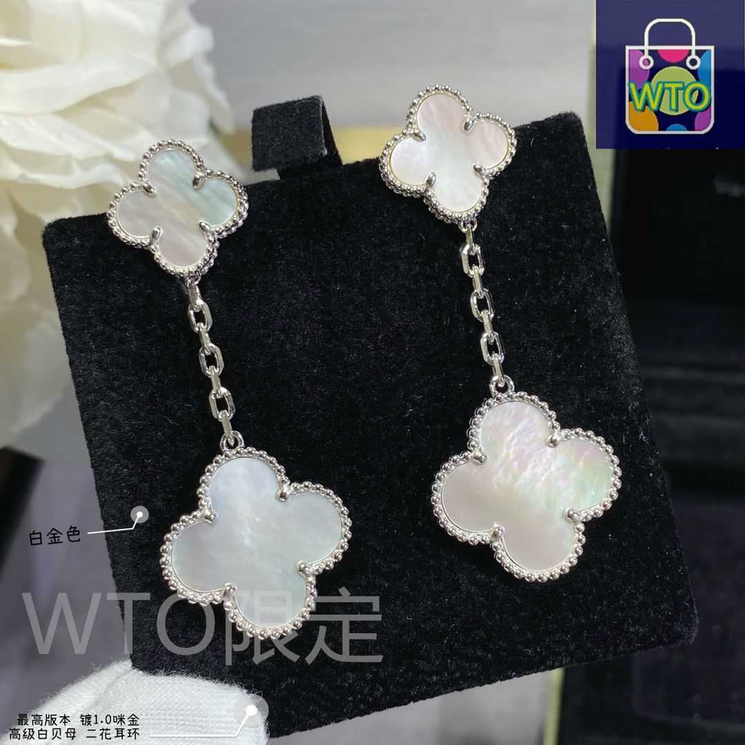 【新品未使用】VERSACE クリスタルヘアクリップ グレカ メデューサ 新品未使用】VERSACE クリスタルヘアクリップ グレカ メデューサ