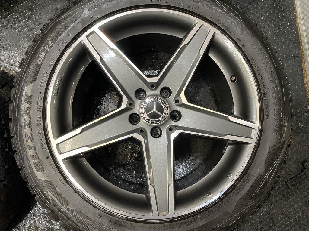 BS BLIZZAK DM-V2 255/50R19】スタッドレス【MAK STERNA スターナ 19インチ 8.5J5HPCD112+58】ナット付  W164 Mクラス GLE等 (VTG583) - メルカリ