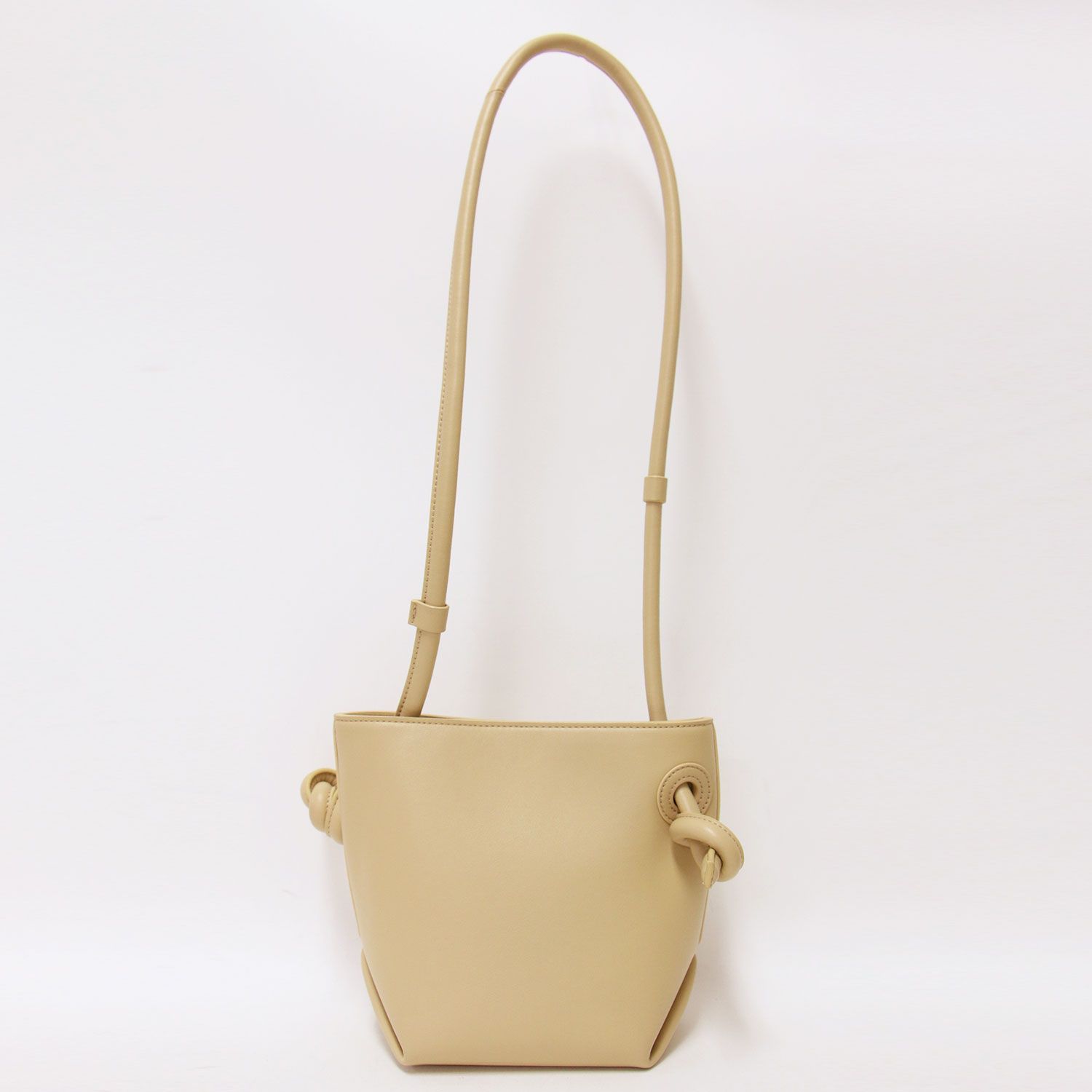 VASIC ボディバッグ ベージュ 美品】VASIC ヴァシック バッグ ベージュ系 / パティ ミニ ミニ