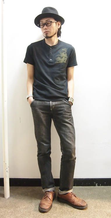 ヘンリーネックTシャツ