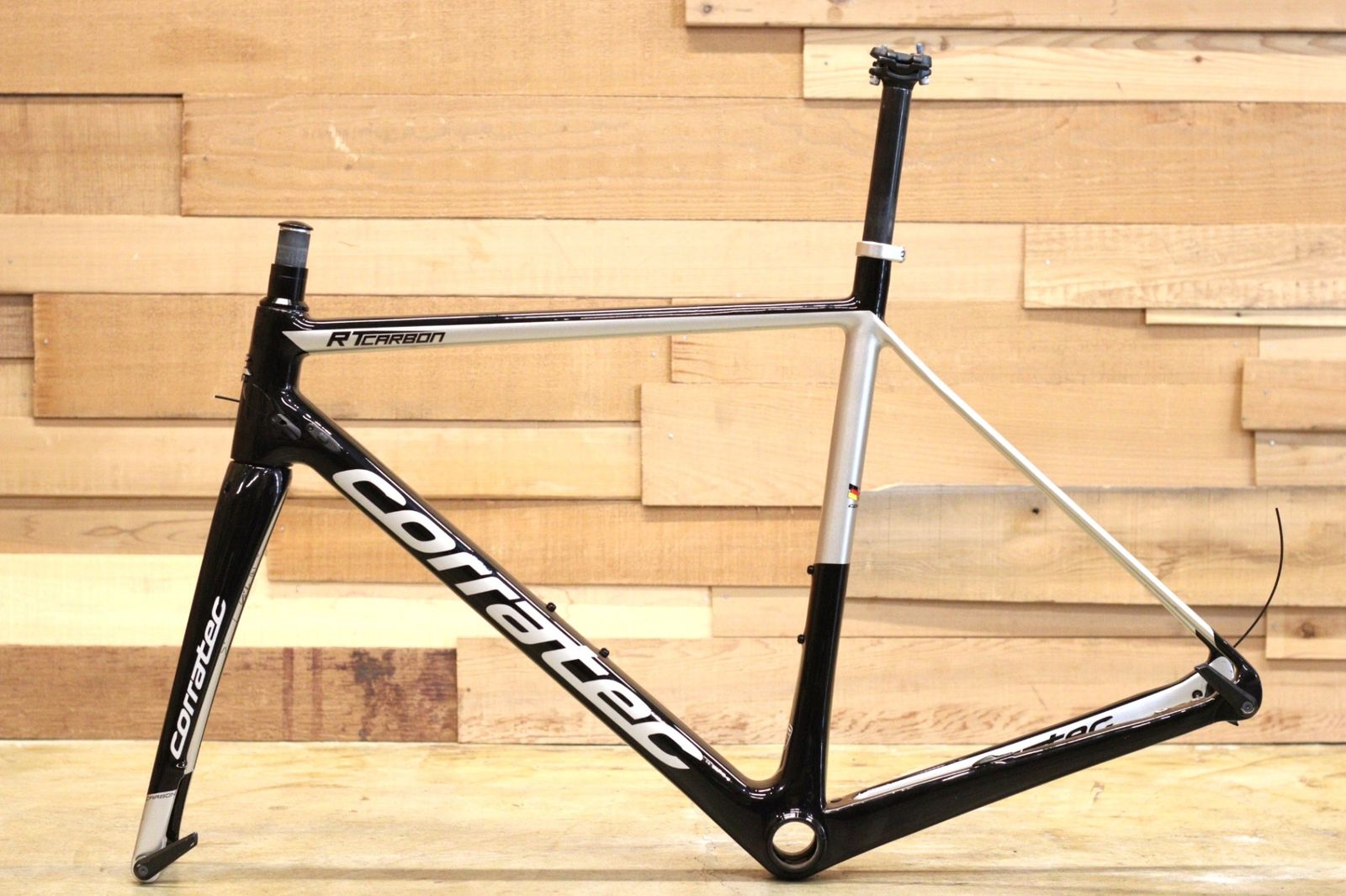 コラテック CORRATEC R.T. CARBON DISC 2022 54サイズ カーボン