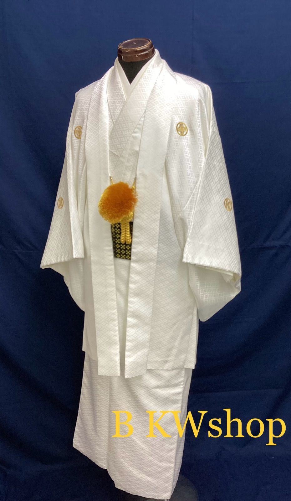 現品限り used 紋付 羽織 着物 白地 ゴールド刺繍紋 2.30寸 155cm～ 2点セット 紋付 成人式 結婚式 新郎様 男着物 女着物 催事 式典 お祭り