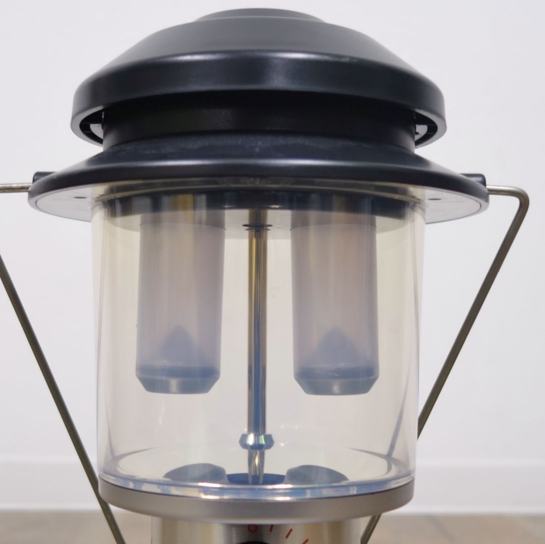 美品 コールマン Coleman TWIN LED LANTERN 200001808 国内未発売 580 