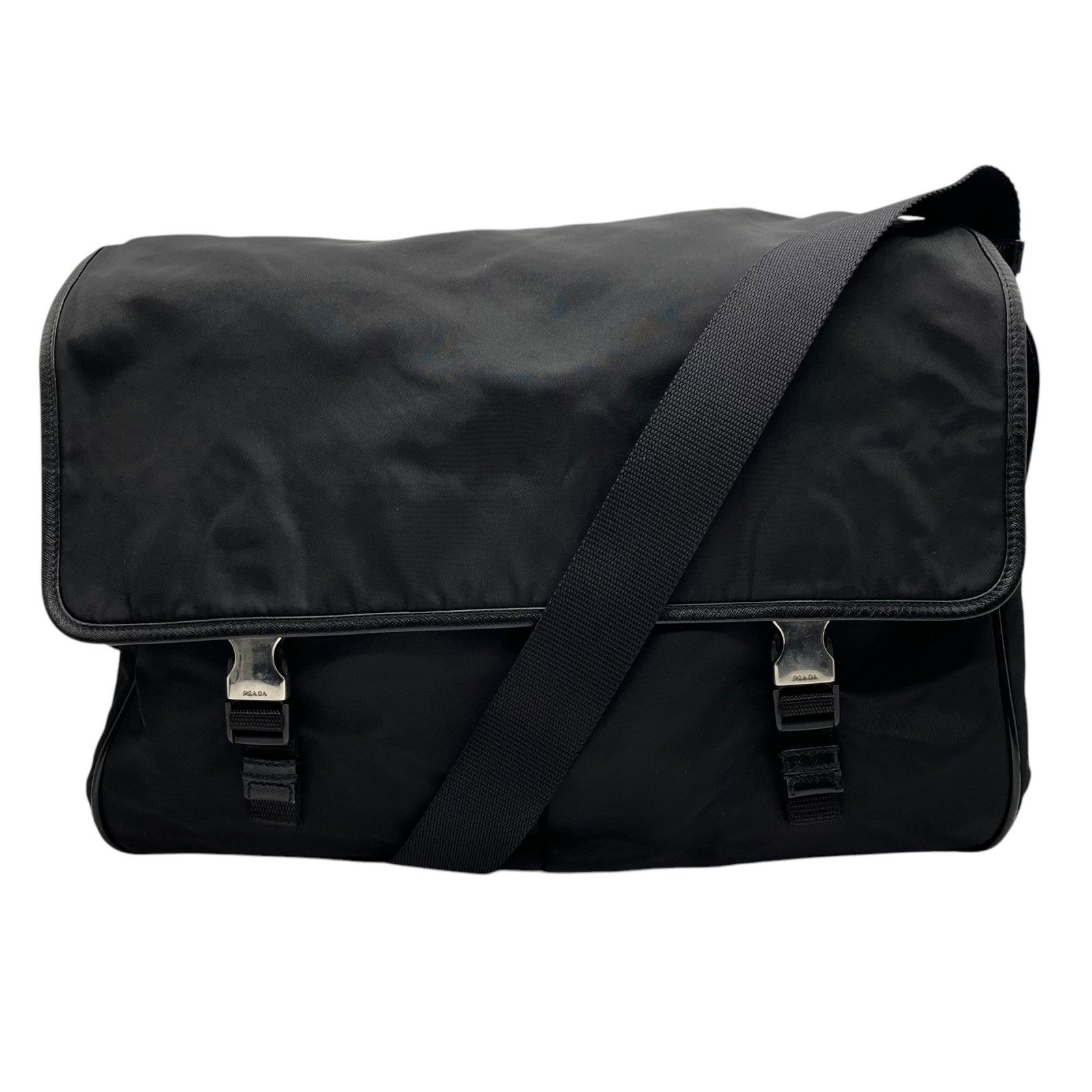 【美品/A4可】プラダ メッセンジャーバッグ　三角ロゴ　斜め掛け レザー　黒 美品 プラダ PRADA ショルダーバッグ メッセンジャーバッグ