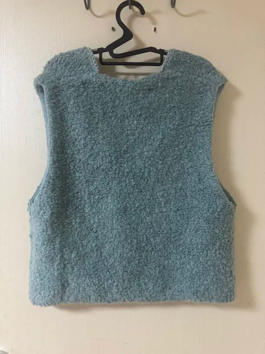 ラッキーシュエトゥ カーディガン