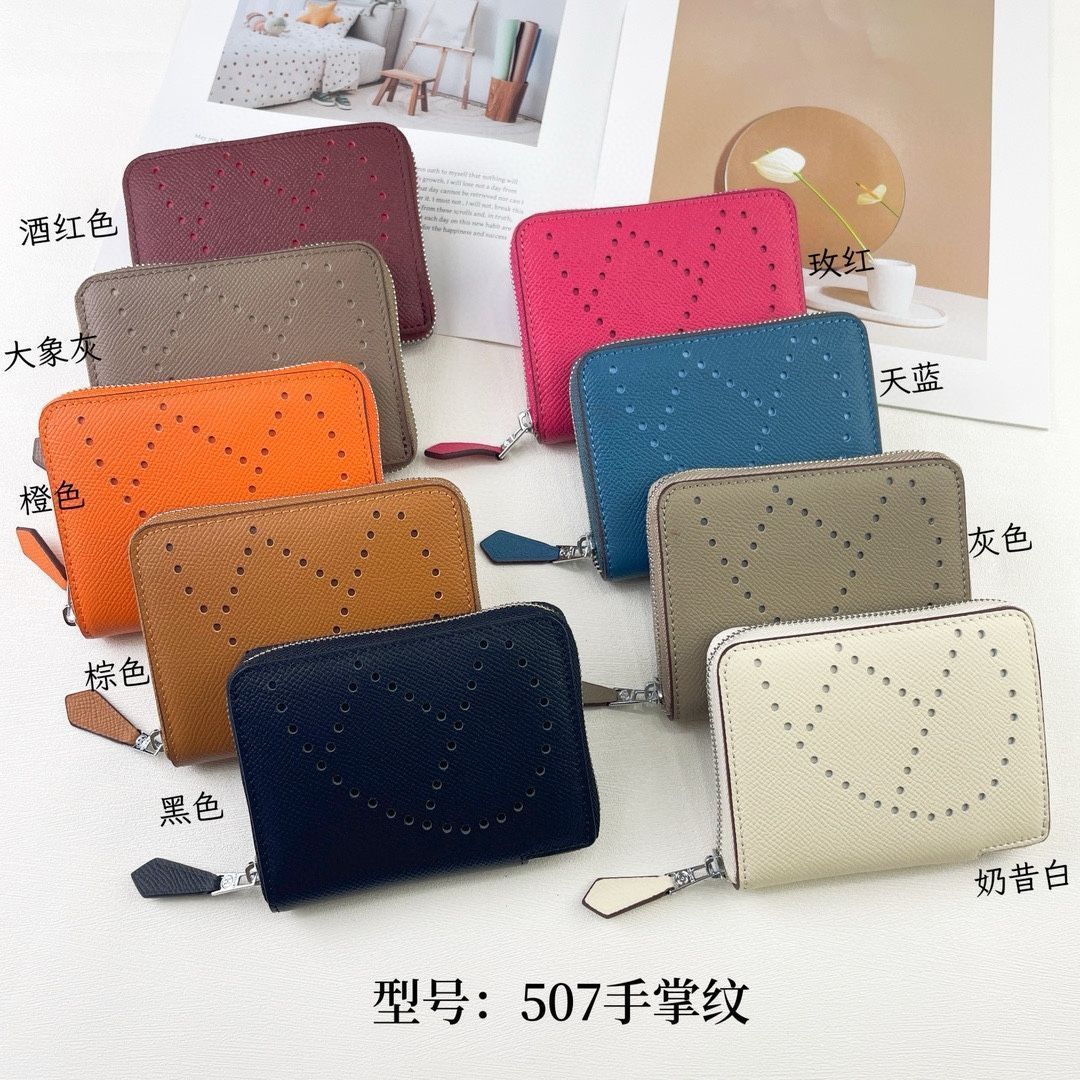 【内側までオシャレ☆】Hermes Silk In コンパクト財布 コンパクト HERMES Silk In(エルメス シルクイン) - 海外通販のBUYMA