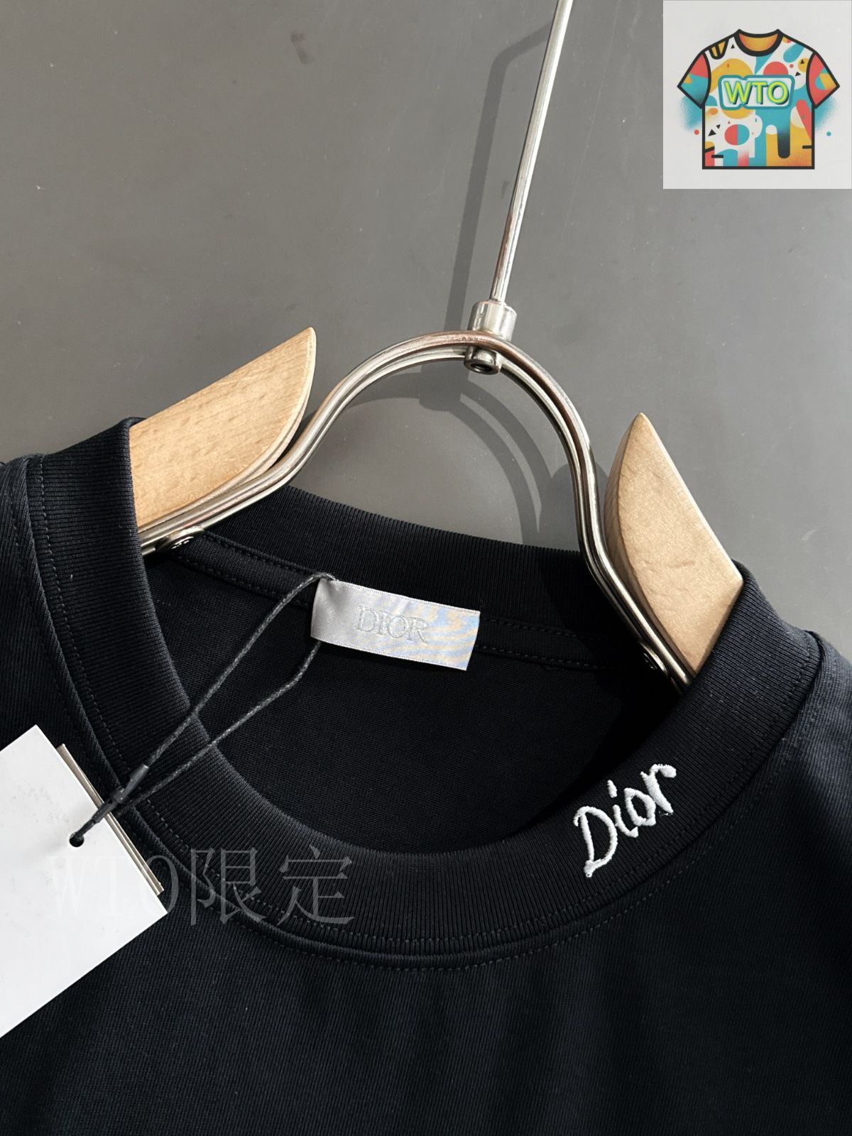 美品✨Christian Dior バタフライTシャツS 553T09A4252X0824_E01?$