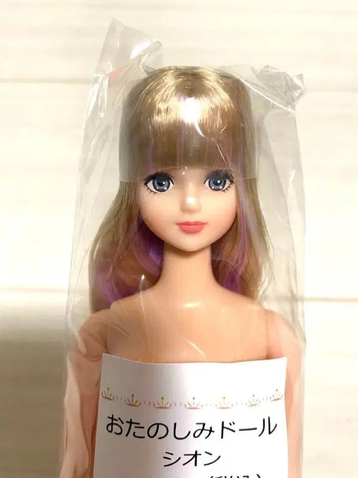 【雷市場（ポンジャン）商品韓国直送】 リカちゃんキャッスル ジェニーフレンド シオン