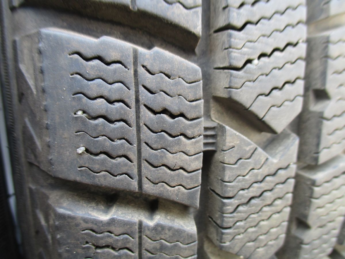 スタッドレス 2020年製
