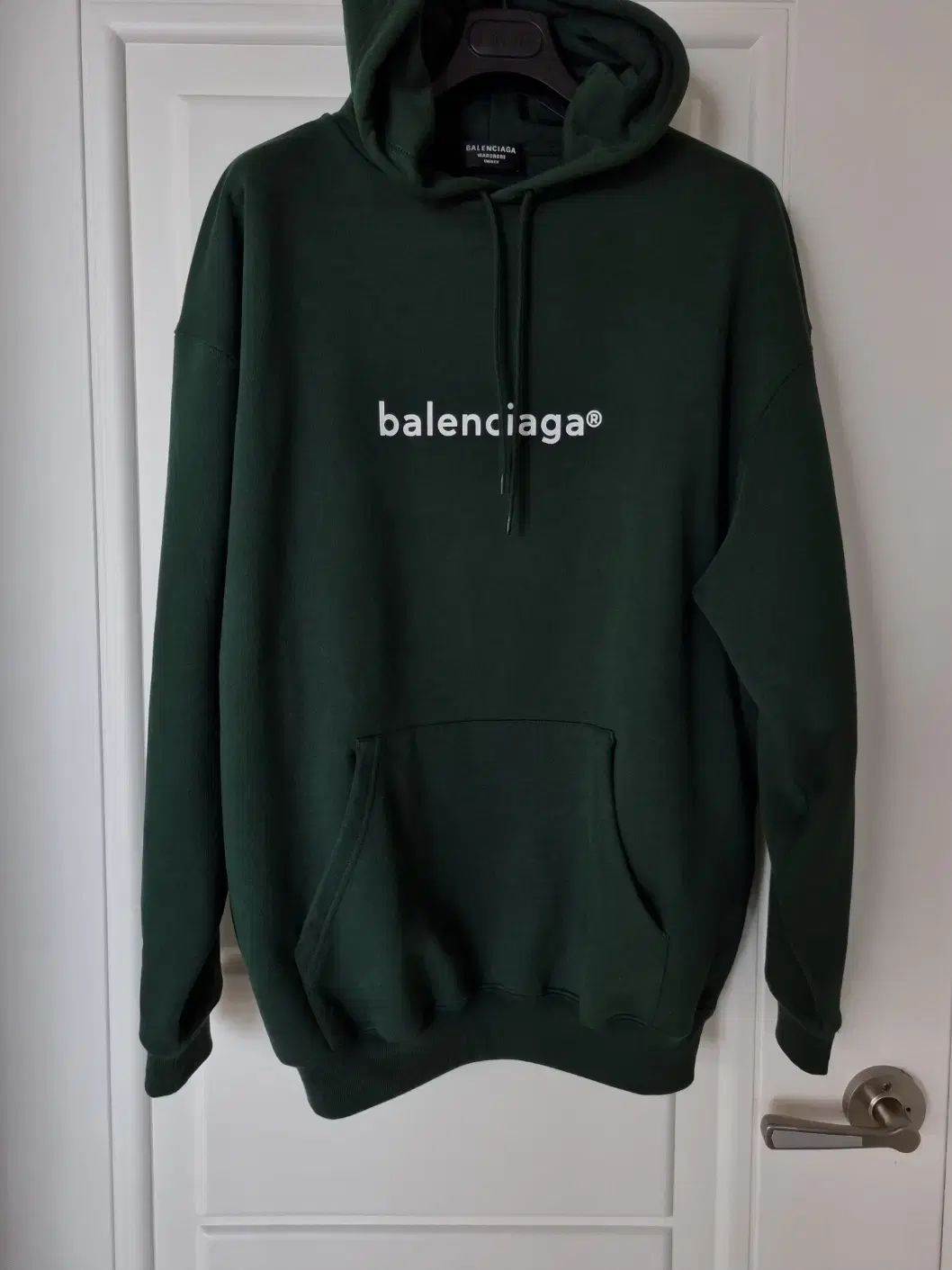 ほぼ BALENCIAGA バレンシアガ シンプル ロゴ フード 緑 m サイズ