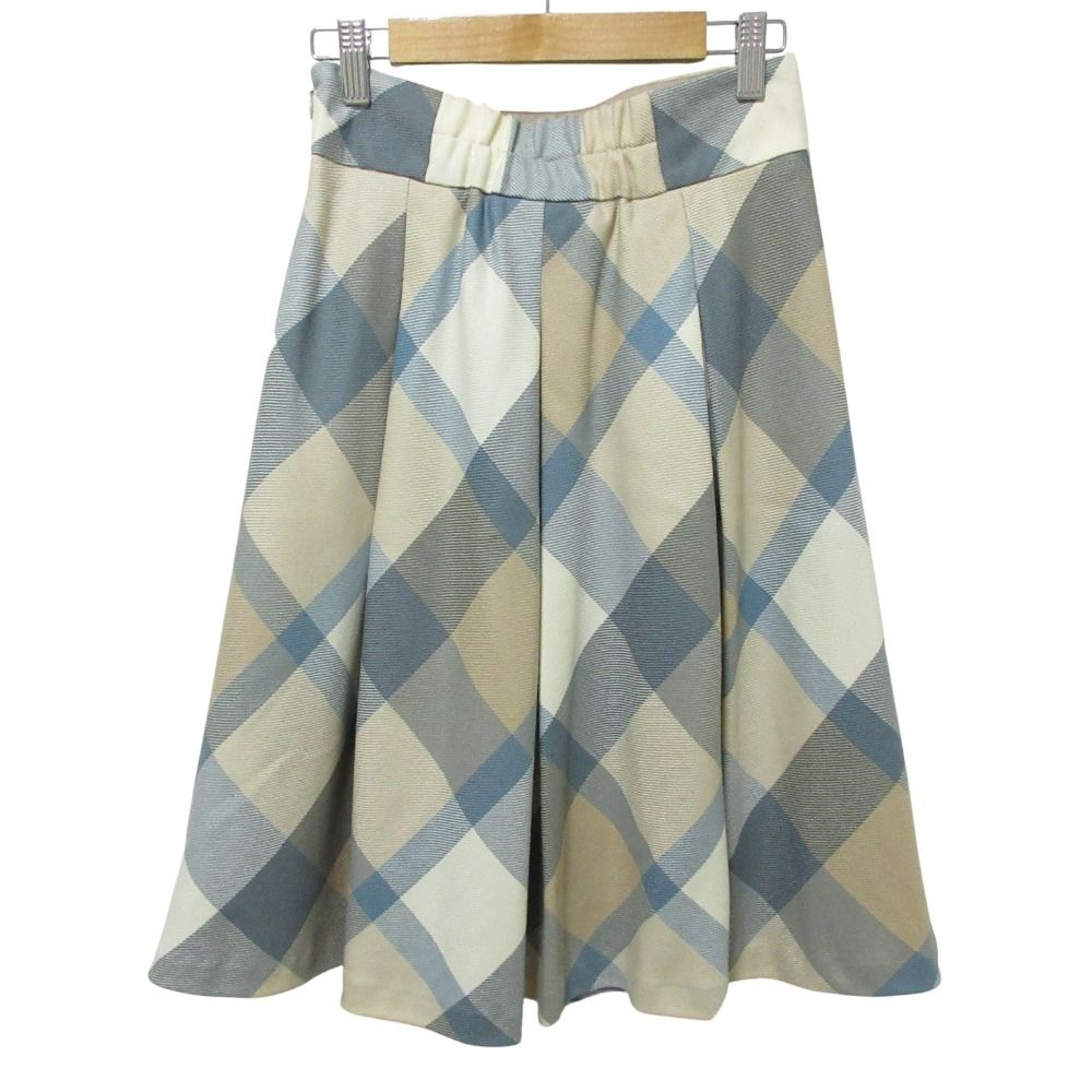 ブルーレーベルクレストブリッジ フレアスカート