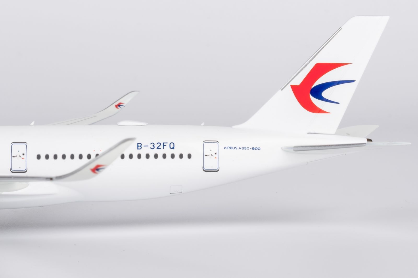 NGmodel 中国東方航空 A350-900 B-32FQ 1/400 39108 - メルカリ