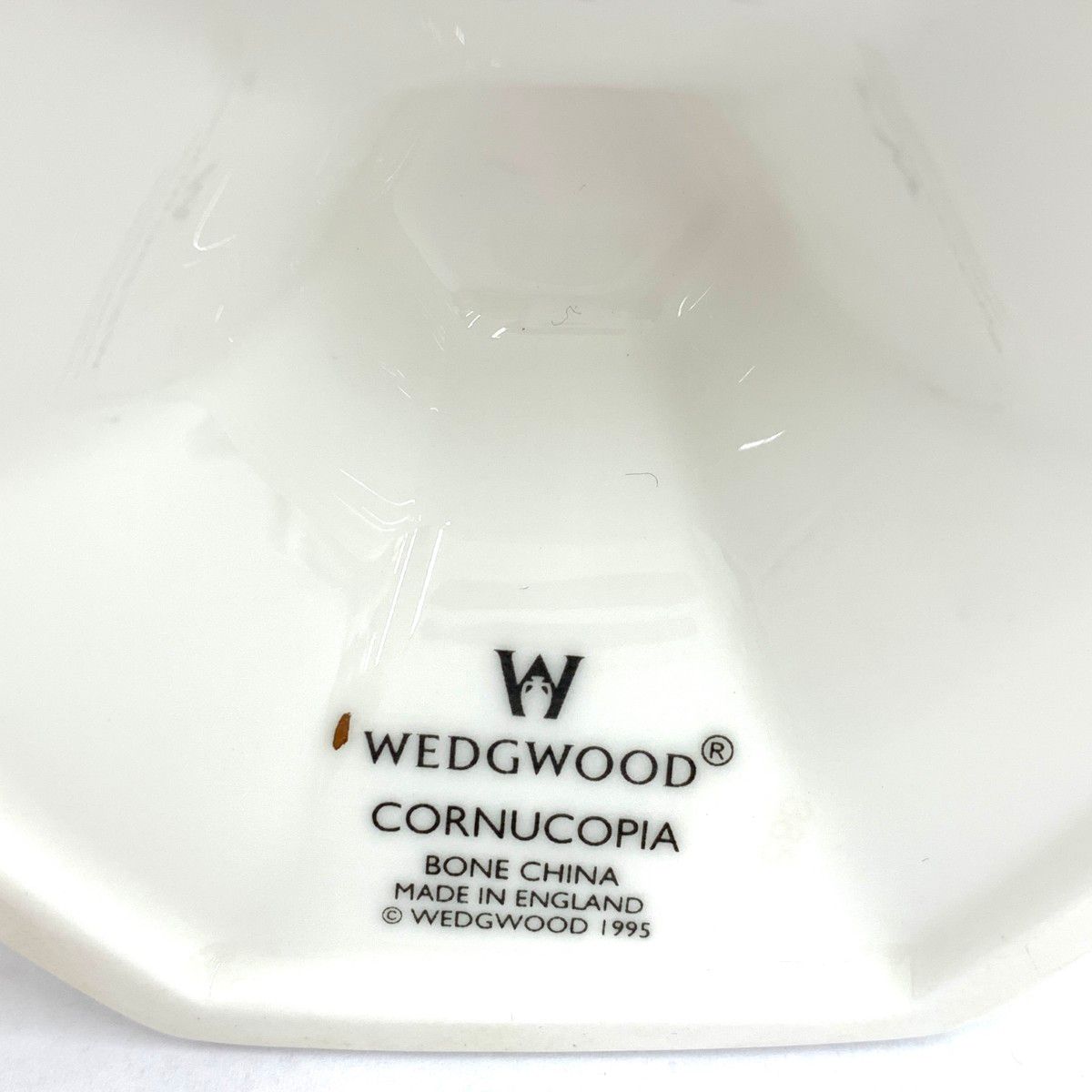 Wedgwood ウェッジウッド フラワーベース/コーヌコピア 高さ20.5cm