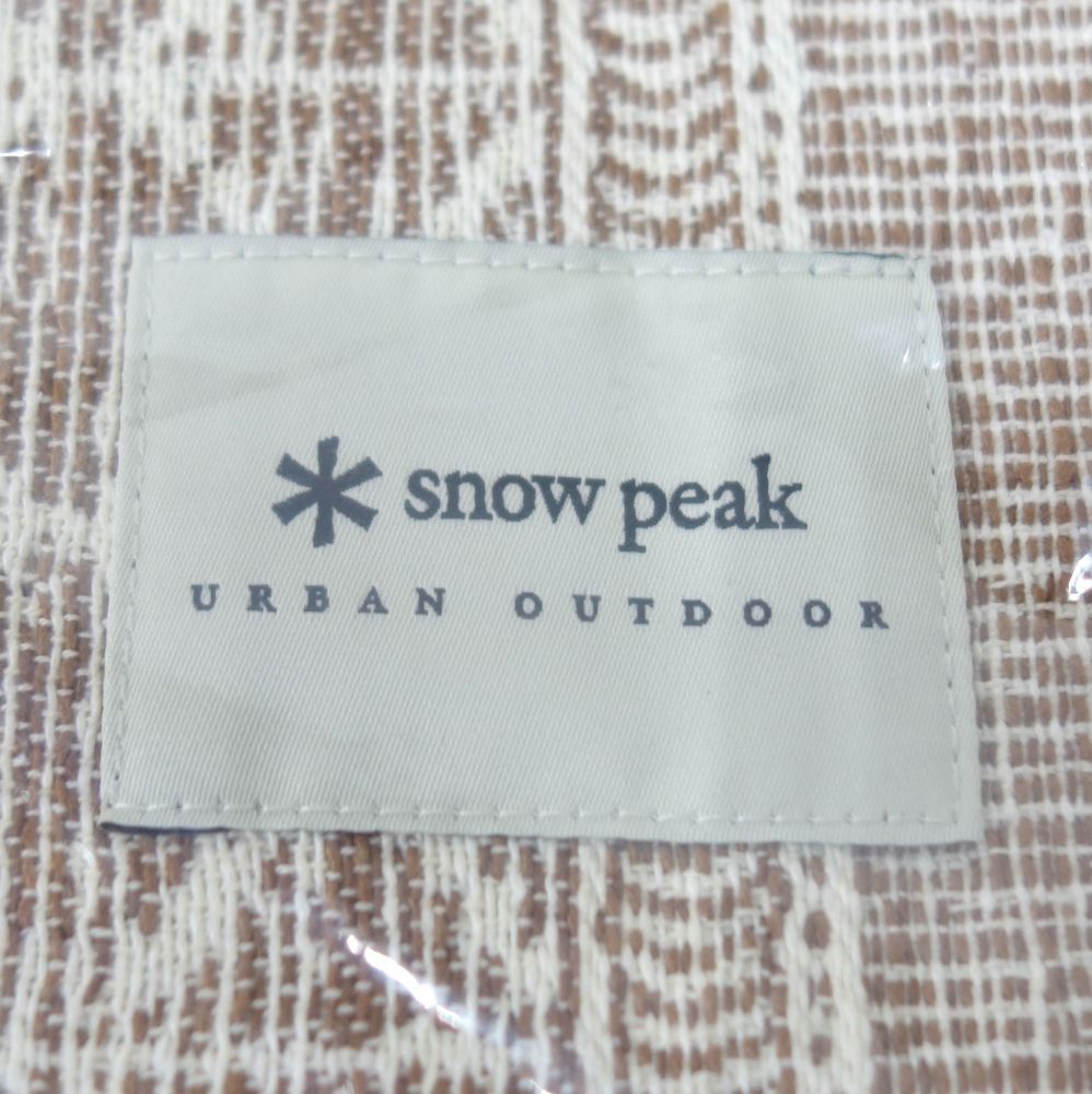 未使用 スノーピーク snowpeak Cotton Silk Jacquard Cushion Cover Ecru UO-AC-20AU002EC クッションカバー 3点セット 未使用 スノーピーク snowpeak Cotton Silk Jacquard - メルカリ