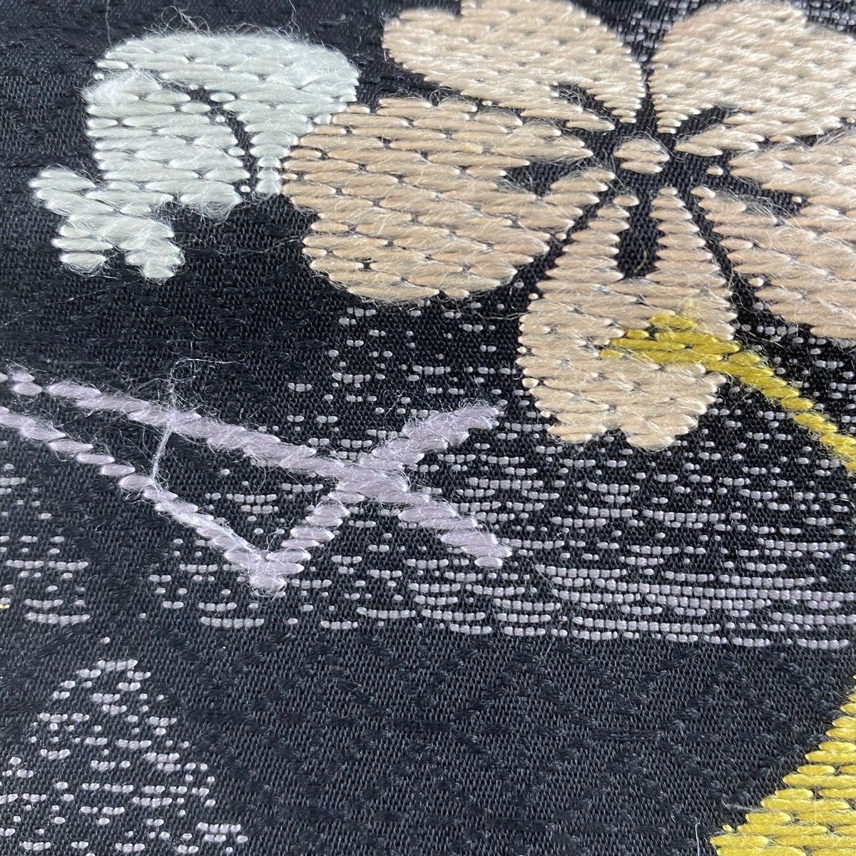 名古屋帯 秀品 吹き寄せ 桜 刺繍 黒 正絹 【中古】 - メルカリ