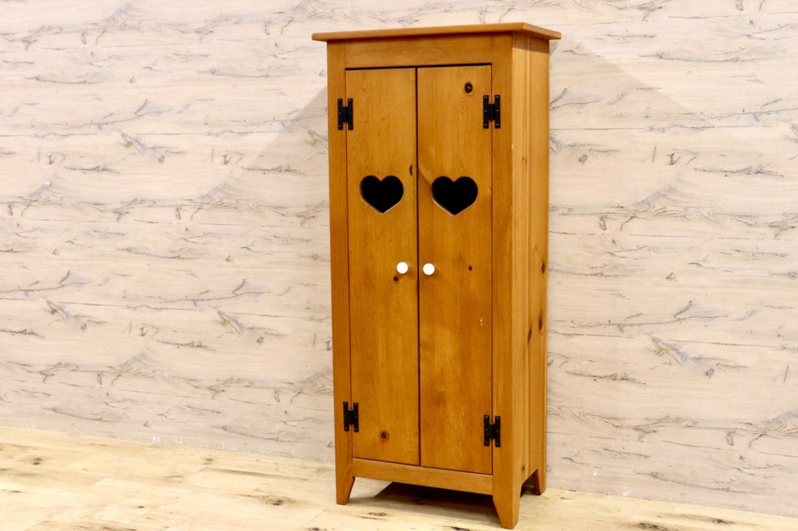 GMIH267○カントリー調 キャビネット 飾り棚 収納 ハート パイン材 ナチュラル カントリー