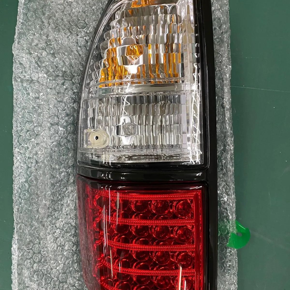 95プラド　テールランプ ランドクルーザー トヨタ ランクル プラド 90 95 系 リア LED