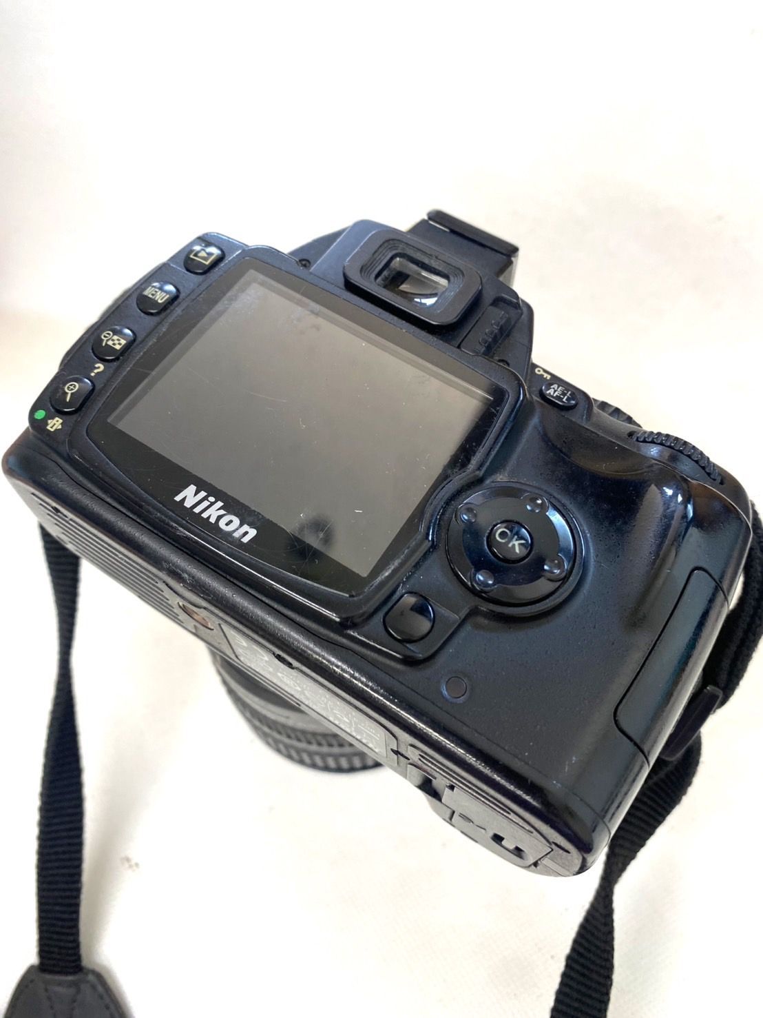 Nikon ニコン D40 デジタル一眼レフカメラ ボディ レンズ AF-S