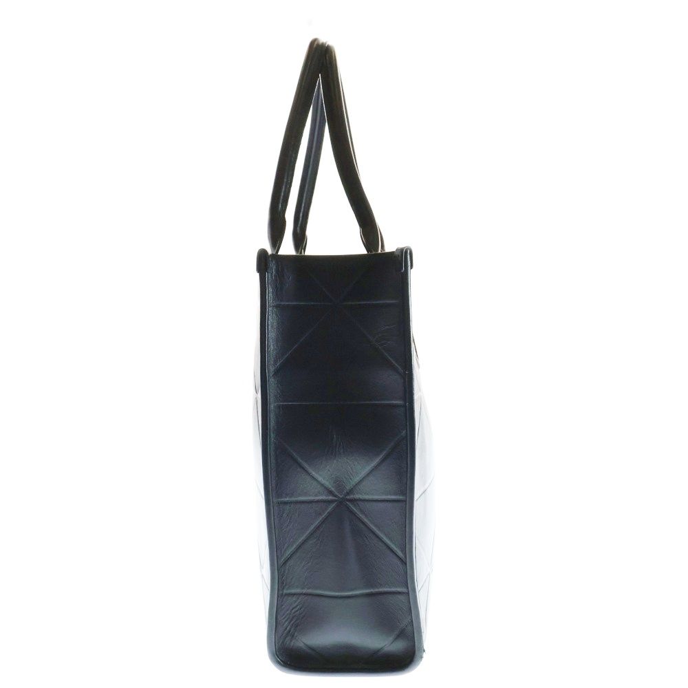 ≪気品溢れる≫ 【PRADA】 ロゴレザーバケットトートバッグ Prada レザー トートバッグ | ブラック | FARFETCH JP