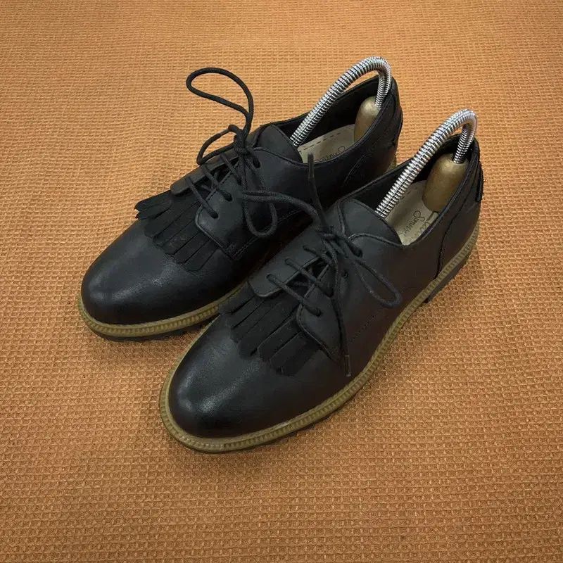 Clarks クラークス 黒 レディース クラシック 靴 ローファー 235 G05152