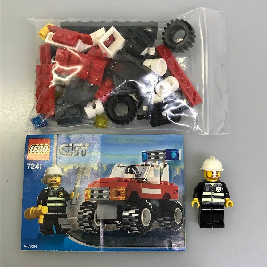 正規品 LEGO レゴ 街シリーズ 7241 7891 消防車 エアポート消防