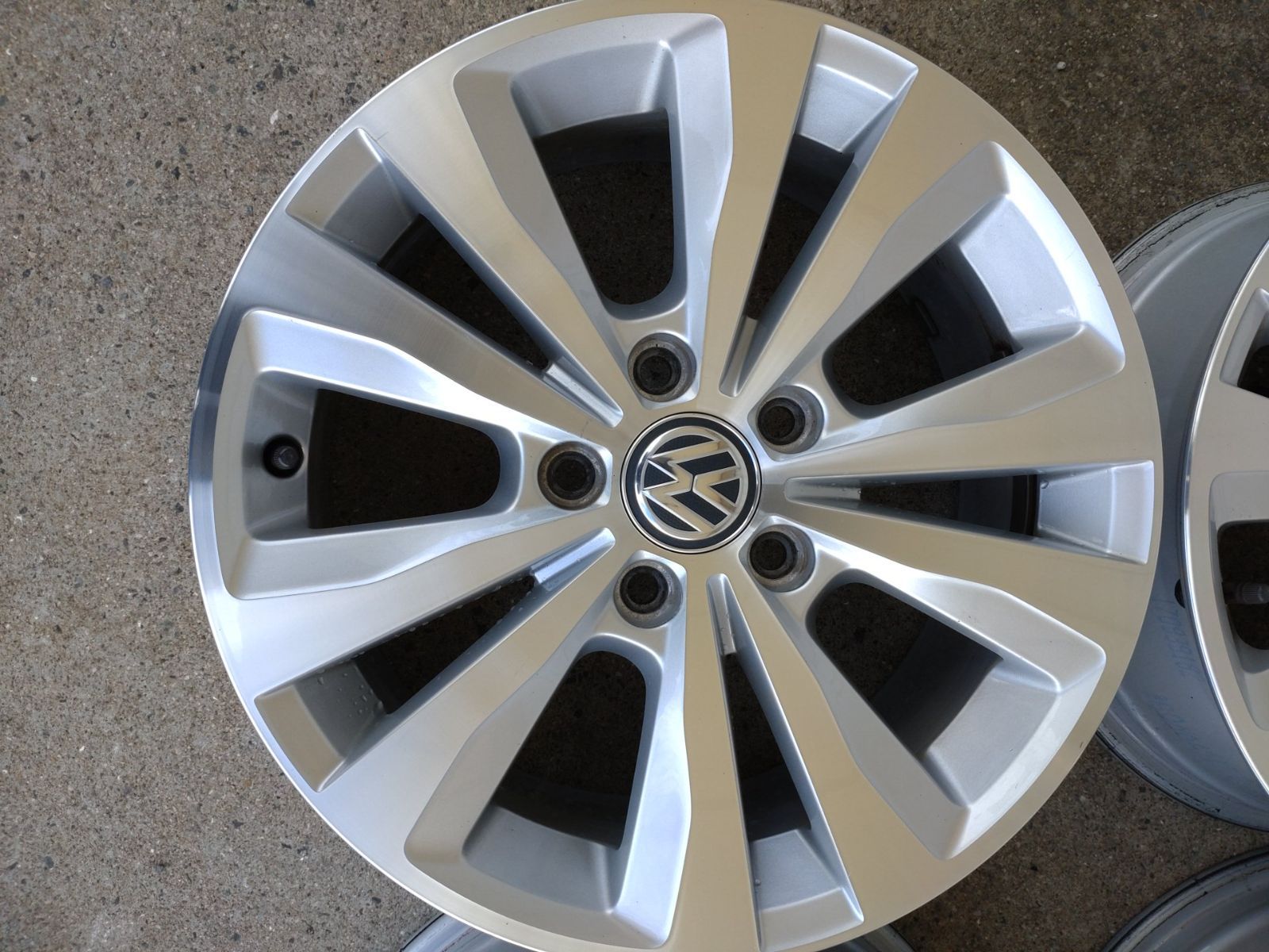 VW フォルクスワーゲン ゴルフ7 純正 16インチ 6.5J 46 112-5H 4本セット