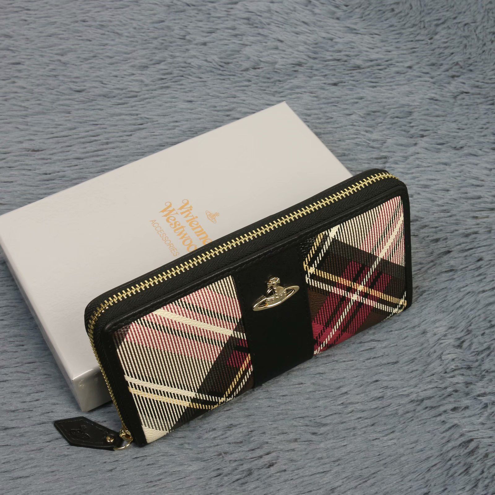 新品 ヴィヴィアンウエストウッド 長財布 Vivienne Westwood 新品 ヴィヴィアンウエストウッド 長財布 Vivienne Westwood