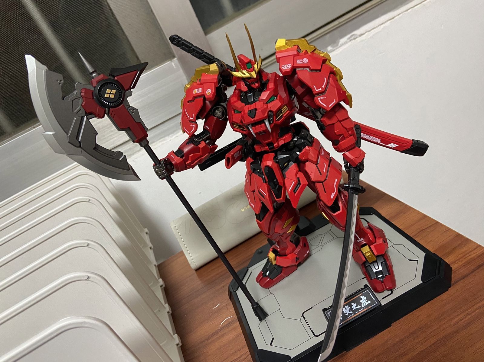 MOSHOWTOYS 卓越級 甲斐の虎 プロジェニターエフェクト フィギュア 61G8k5adh3L._UF350,350_QL80_.jpg
