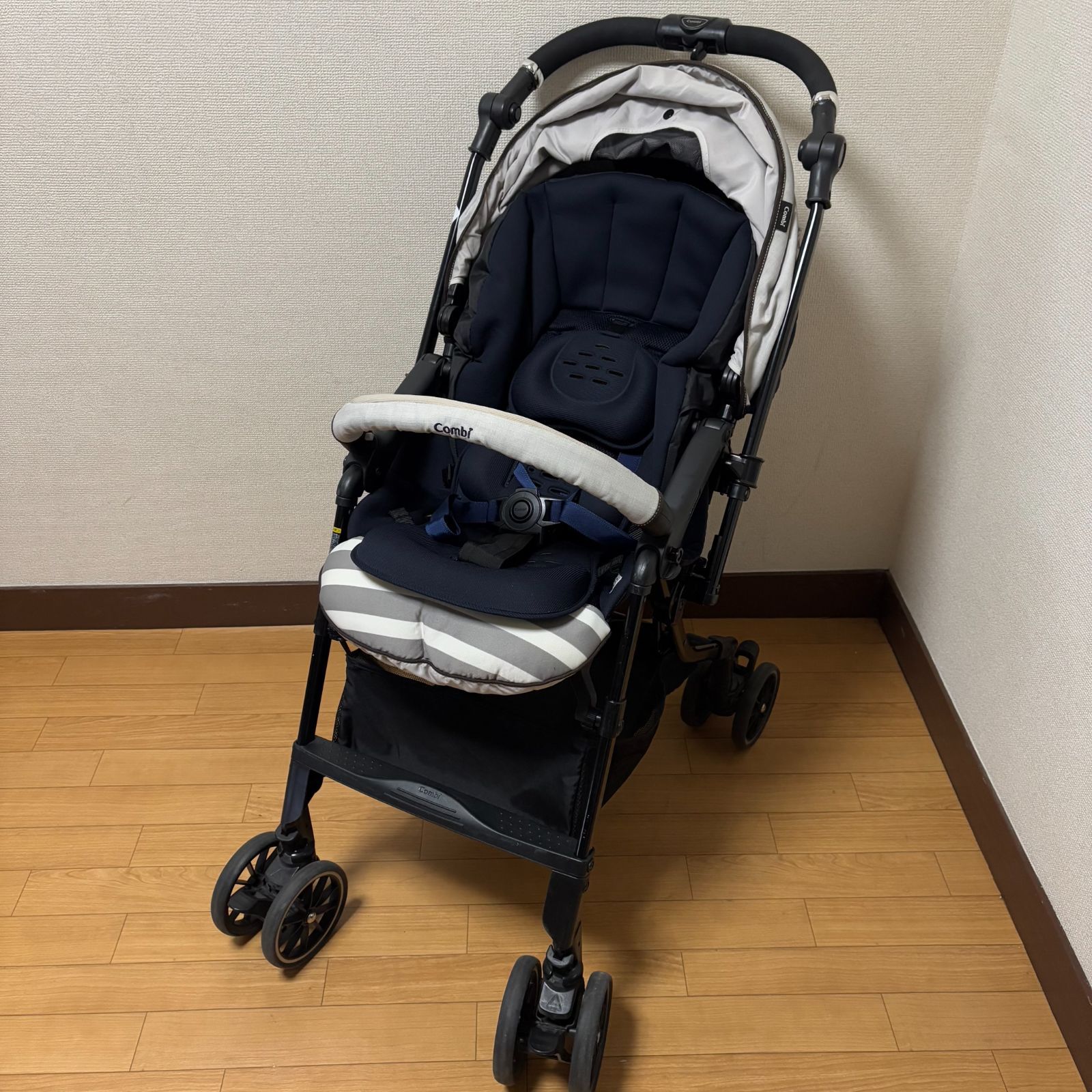 Combi スゴカル 4キャス エッグショックHH アドミラルグレー 【公式通販】
