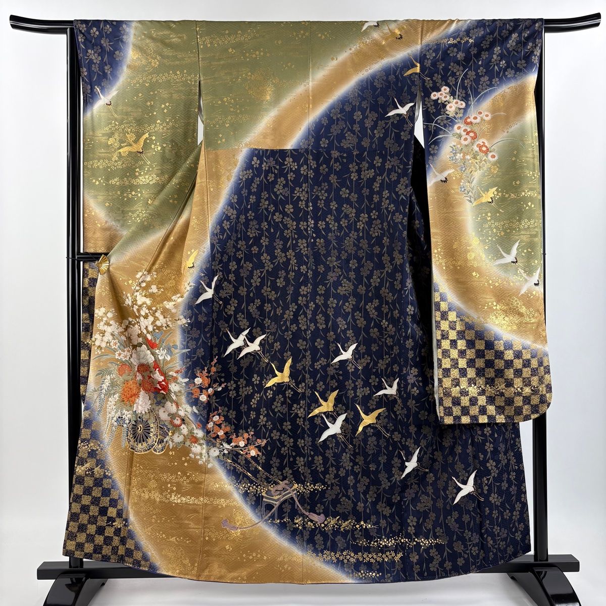 振袖 身丈161cm 裄丈64cm M 袷 花車 波 金糸 金彩 オレンジ 正絹 名品 中古 振袖 身丈161cm 裄丈64cm M 袷 花車 鶴 金彩 染分け 薄茶色 正絹 秀品