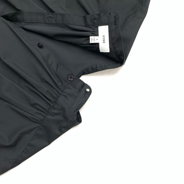 HYKE ビブフロントシャツ　ブラック HYKE ハイク BIB FRONT SHIRT DRESS ビブフロントシャツドレス