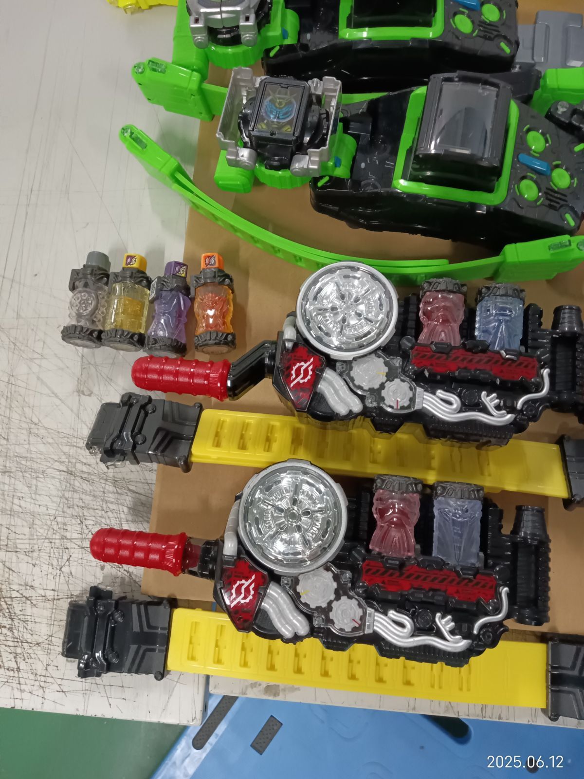 DX仮面ライダーベルトセット ゴースト・ジオウ・セイバー・リバイス TB