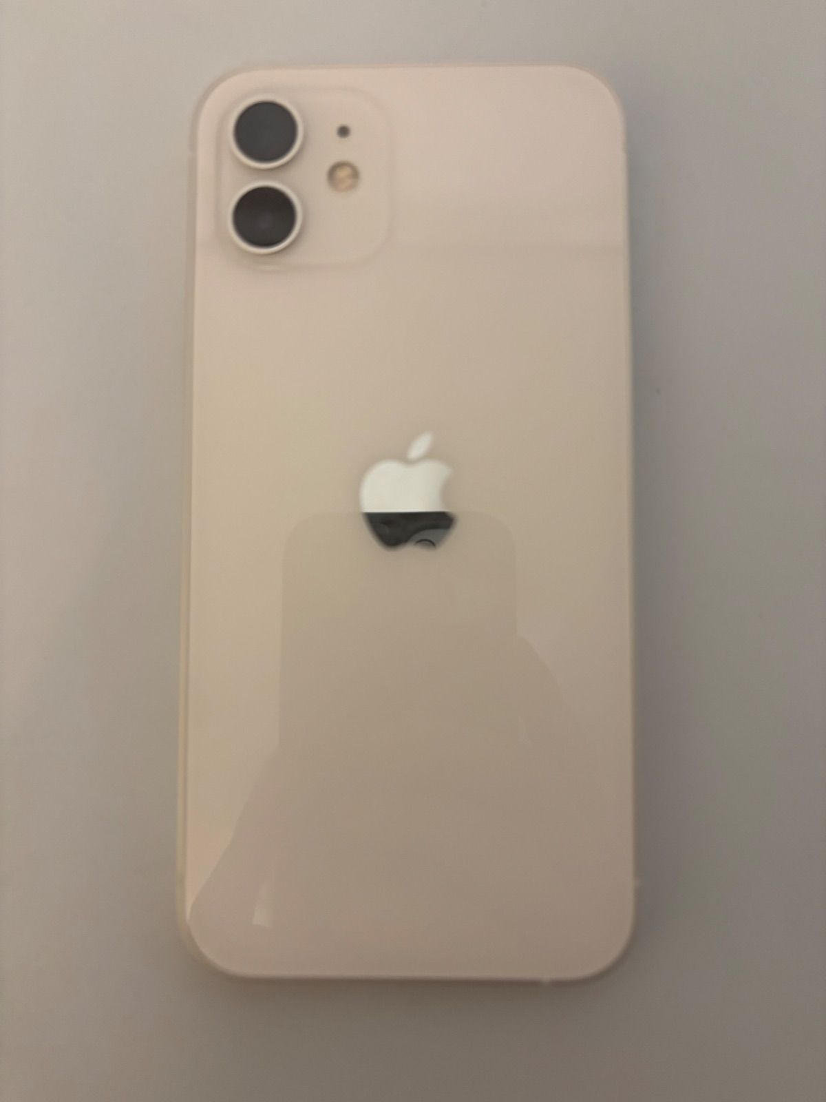 美品 iPhone12 64GB ホワイト バッテリー85% - メルカリ