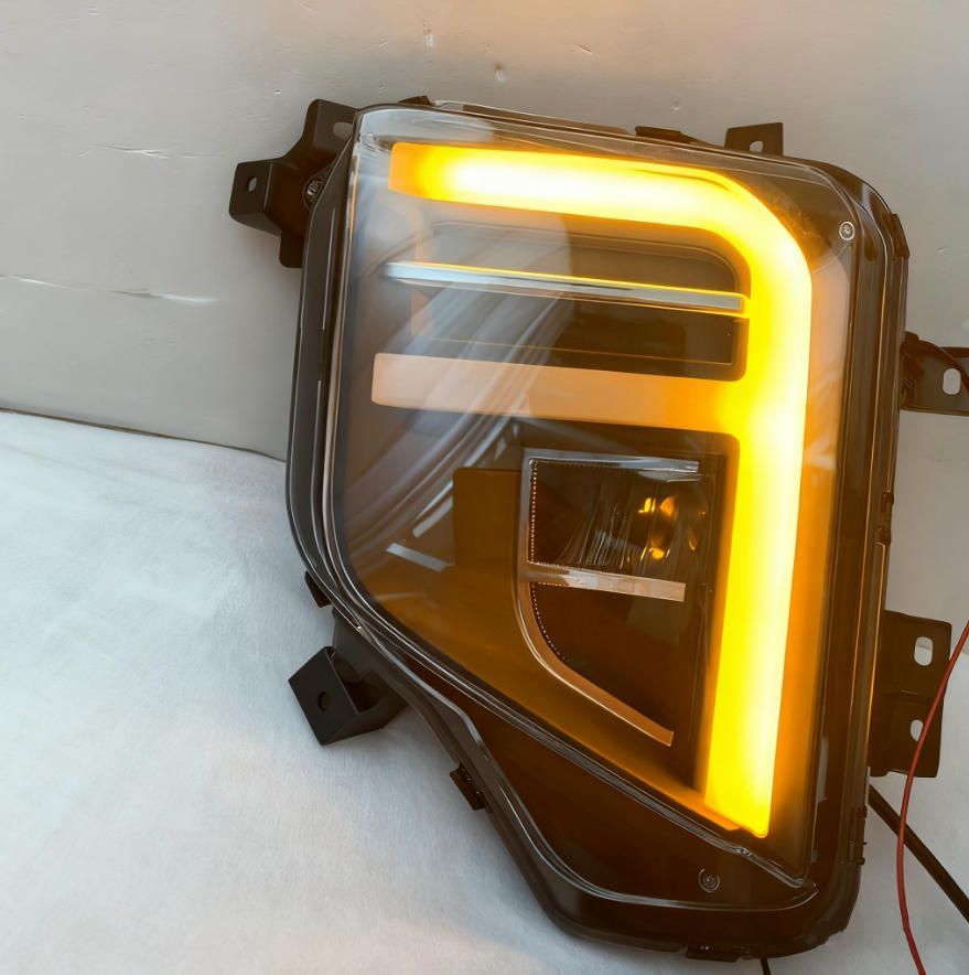 三菱トライトンL200日行灯フォグランプLEDデイライトライトフォグランプ改修に適用されます