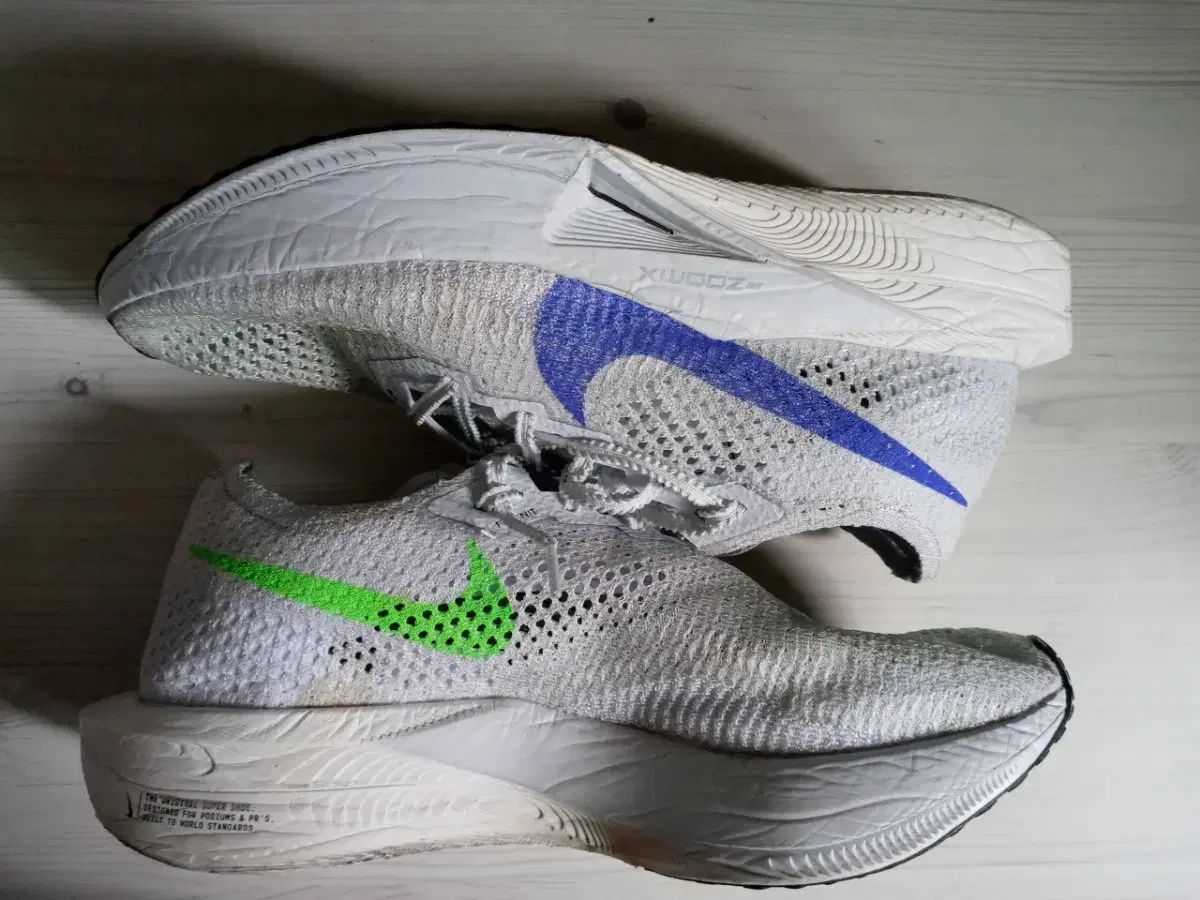 NIKE - ☆新品未使用☆ナイキ（NIKE）ズームフライ 3 Nike ZoomX VaporFly NEXT% 3 “Prototype”が国内3月15日に発売