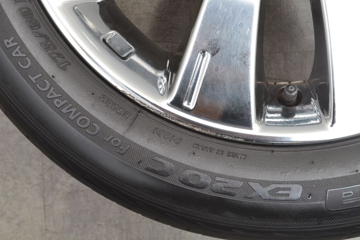 AUTECH キューブ純正　15インチ オーテックライダー 日産キューブ 純正15インチ P.C.D100 +