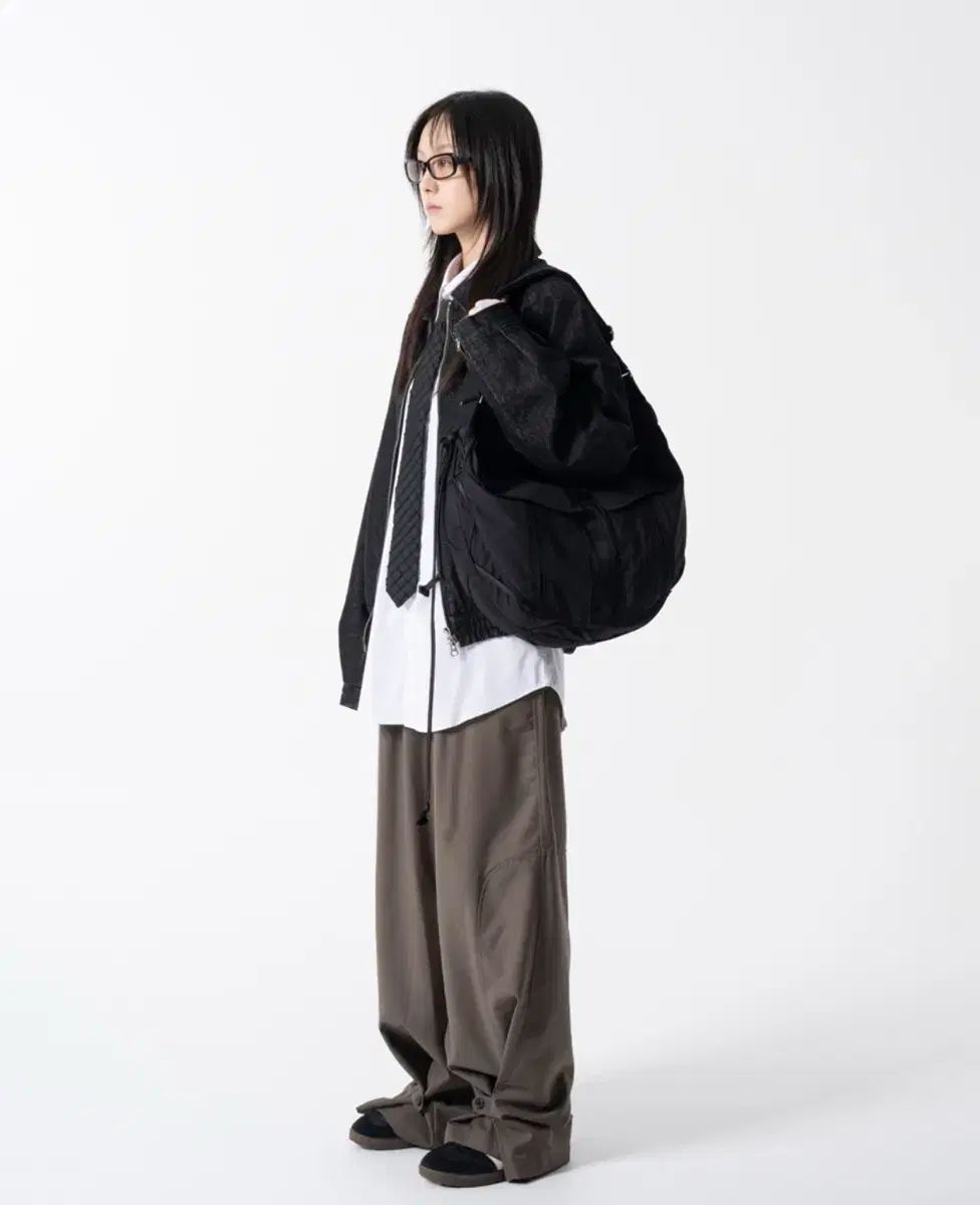 イウガマカラス hem button trousers brown 2