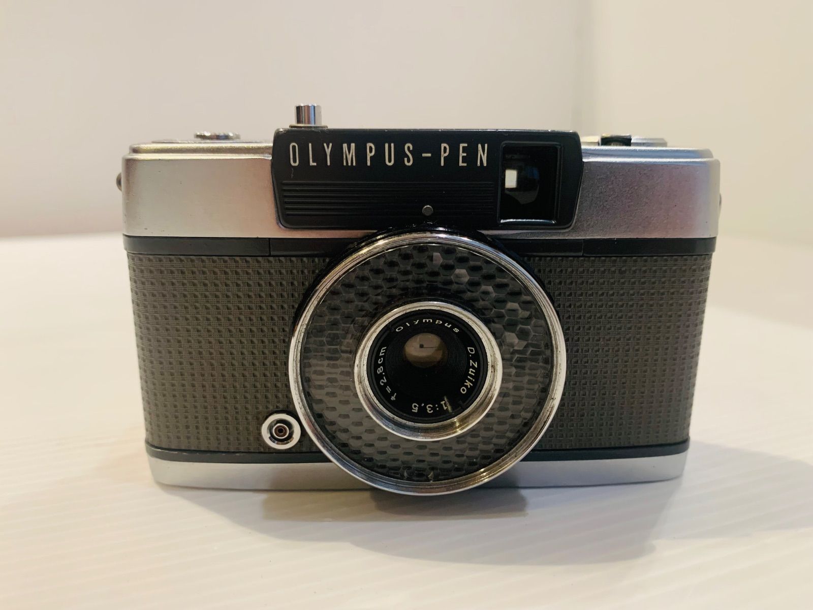 【完動品・美品】赤ベロOK OLYMPUS PEN EF ハーフカメラ OLYMPUS PEN EF ハーフカメラ フラッシュ付き❗️【完動品