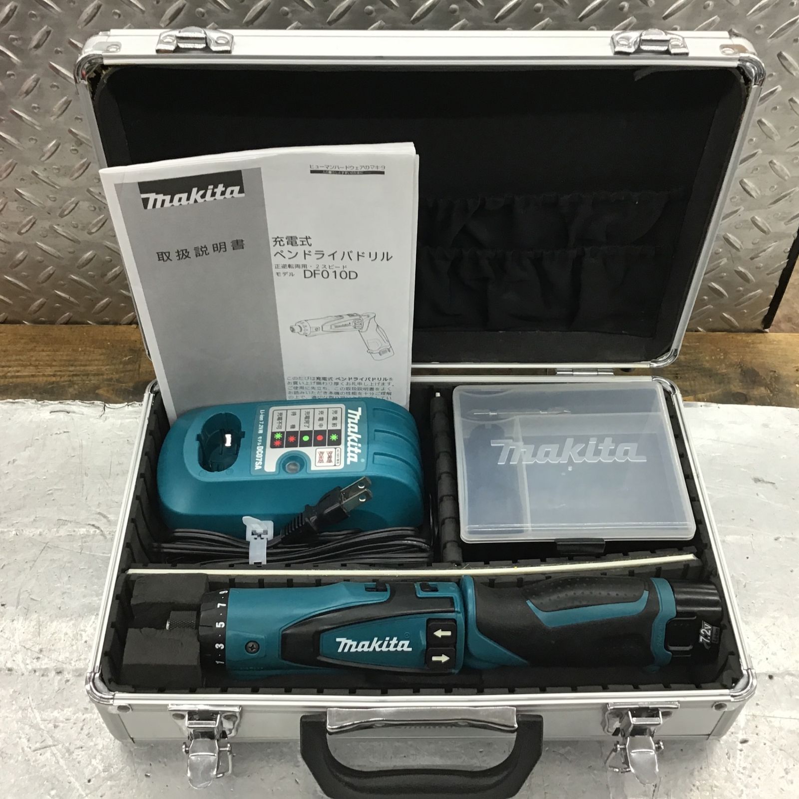 マキタ(makita) コードレスペンドライバドリル DF010DS【所沢店】