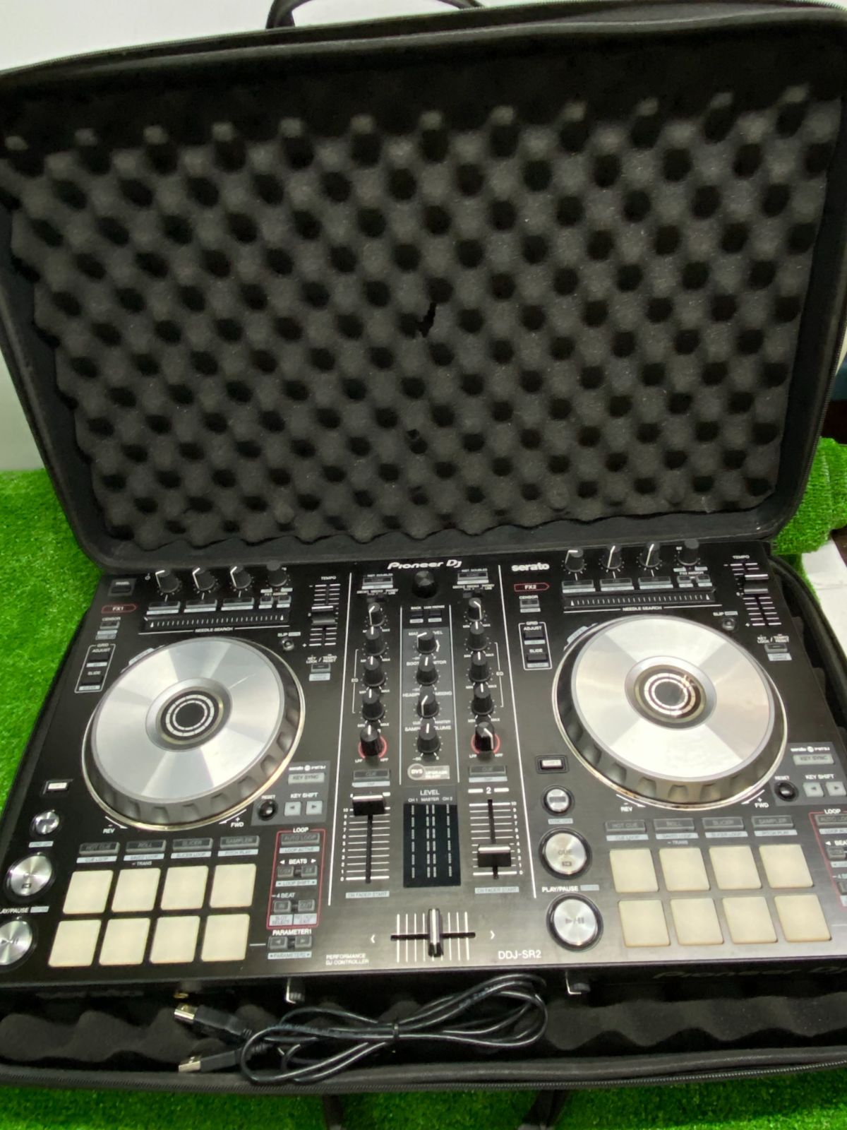 ●Pioneer パイオニア DJコントローラー DJ-SR2 USB給電 通電 済み ACアダプター クッションケース付き 2011年製 u251010_200