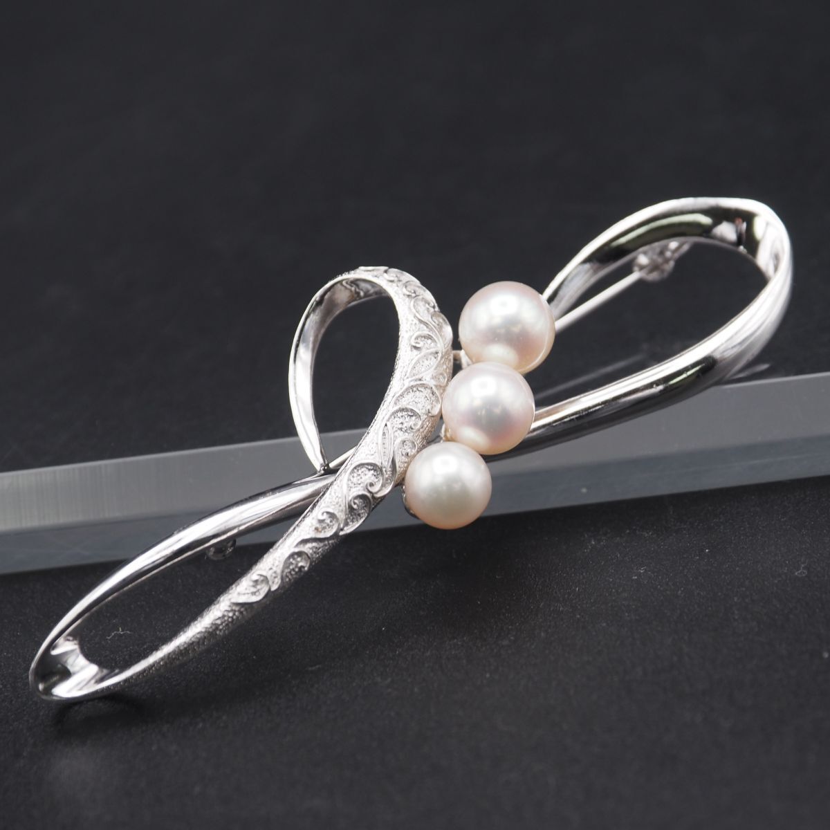 H080 本真珠 6.9-7.9mm3珠 パール SILVER刻印 ブローチ デザイン シルバー コサージュ 6月誕生石