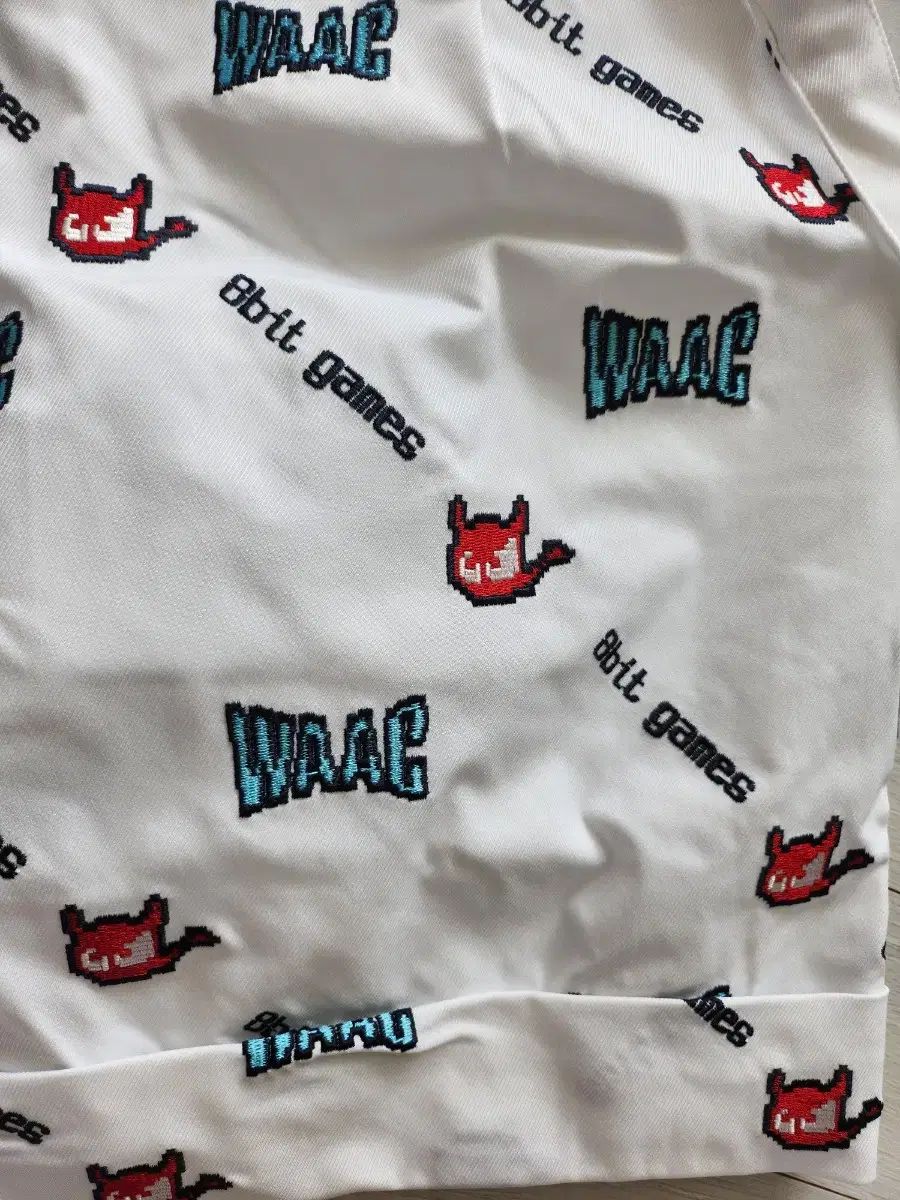 WAAC ゴルフ 半ズボン ホワイト