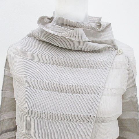 極美品✨ISSEY MIYAKE ねじりプリーツ　長袖　ブラック　ブルー　透け感 イッセイミヤケ ISSEY MIYAKE 長袖 シャツ ブラウス プリーツ