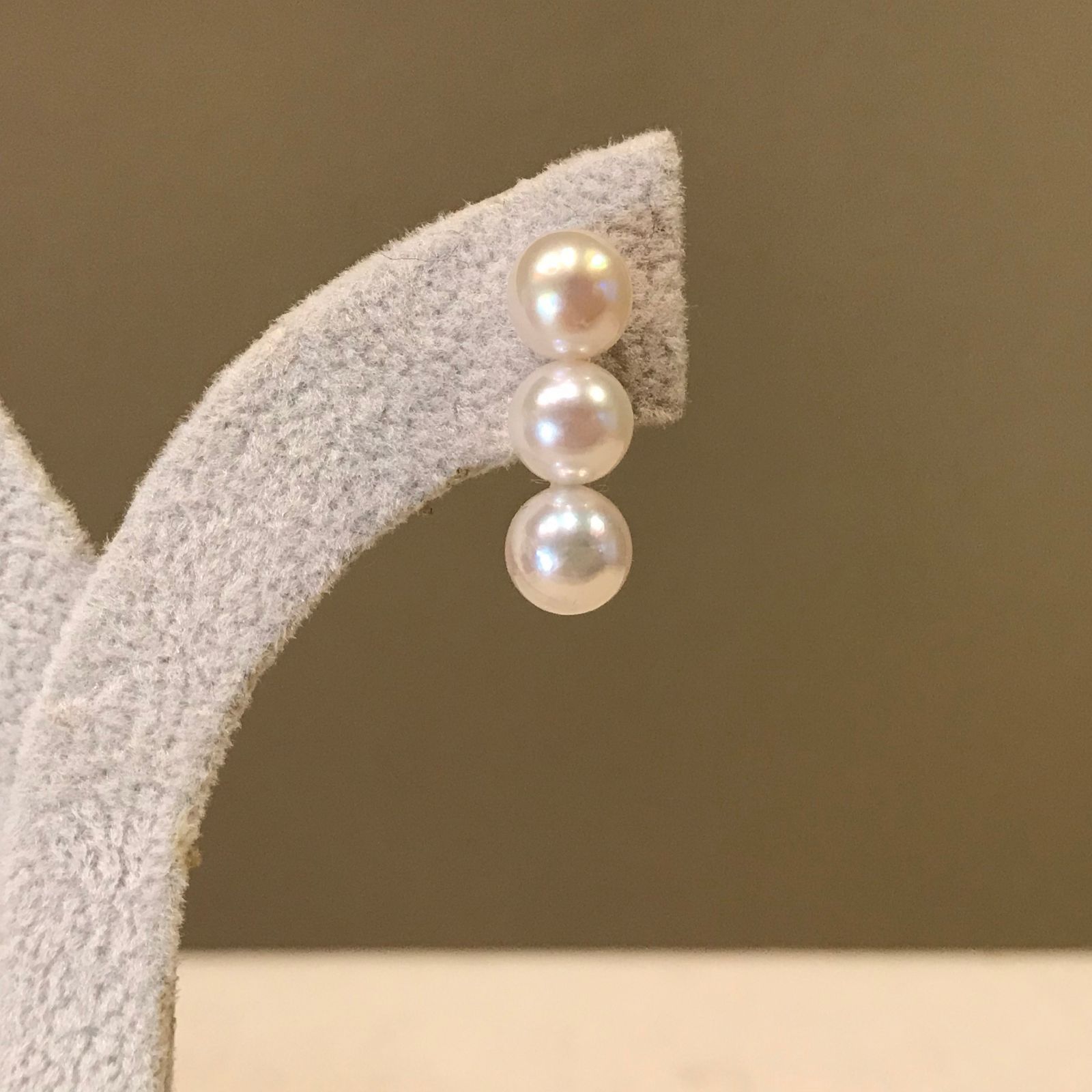 本真珠 アコヤパール ピアス 3連 ライン 18WG 両耳