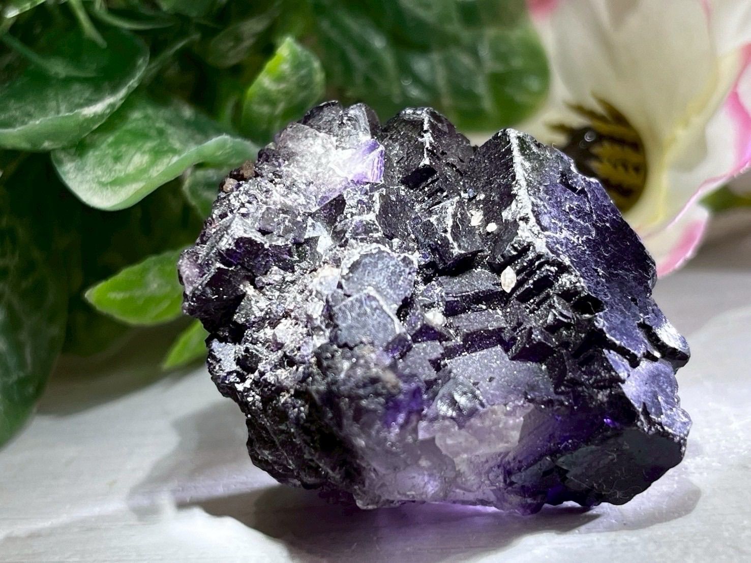 幾何学結晶✳︎ パープル フローライト 蛍石 ラフストーン 原石 フロー