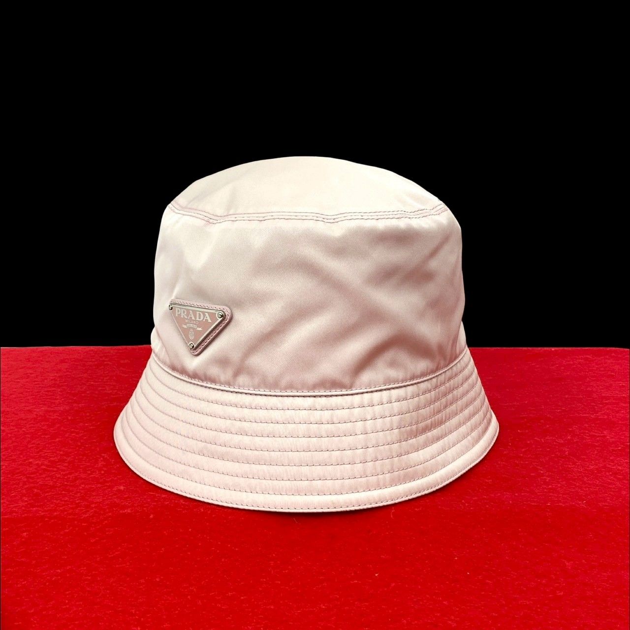 PRADA プラダ Re-Nylon リナイロン 三角ロゴ プレート 金具 ナイロン バケットハット 帽子 Mサイズ レディース ピンク 74592