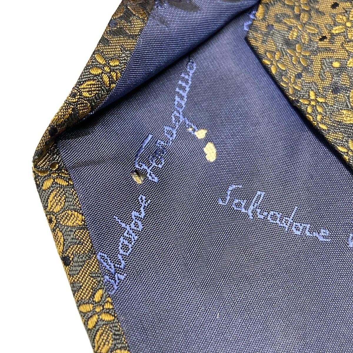 Salvatore Ferragamo ネクタイ ネイビー 花柄 buruaaaaaaaa FERRAGAMO ネイビー 花柄 ネクタイ FERRAGAMO